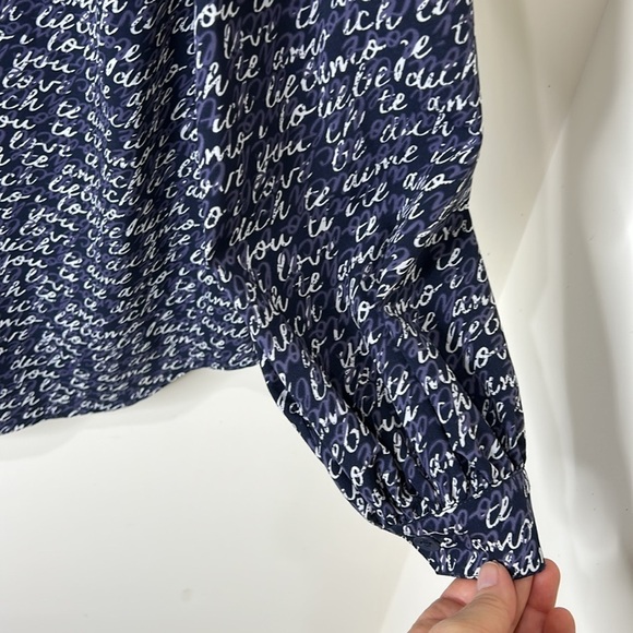 CAbi 5336 Te Amo Blouse Blue White Size Medium - Picture 15 of 16